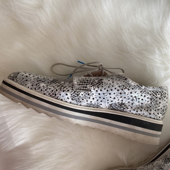 Pertini Lace up Casual Shoes - Picture 4 of 6